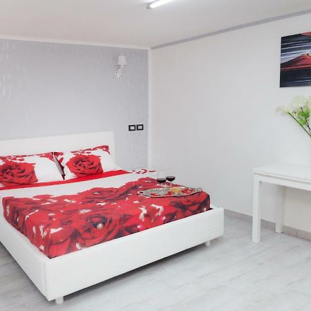 Short Lets Lulu Apartment Ercolano Luaran gambar
