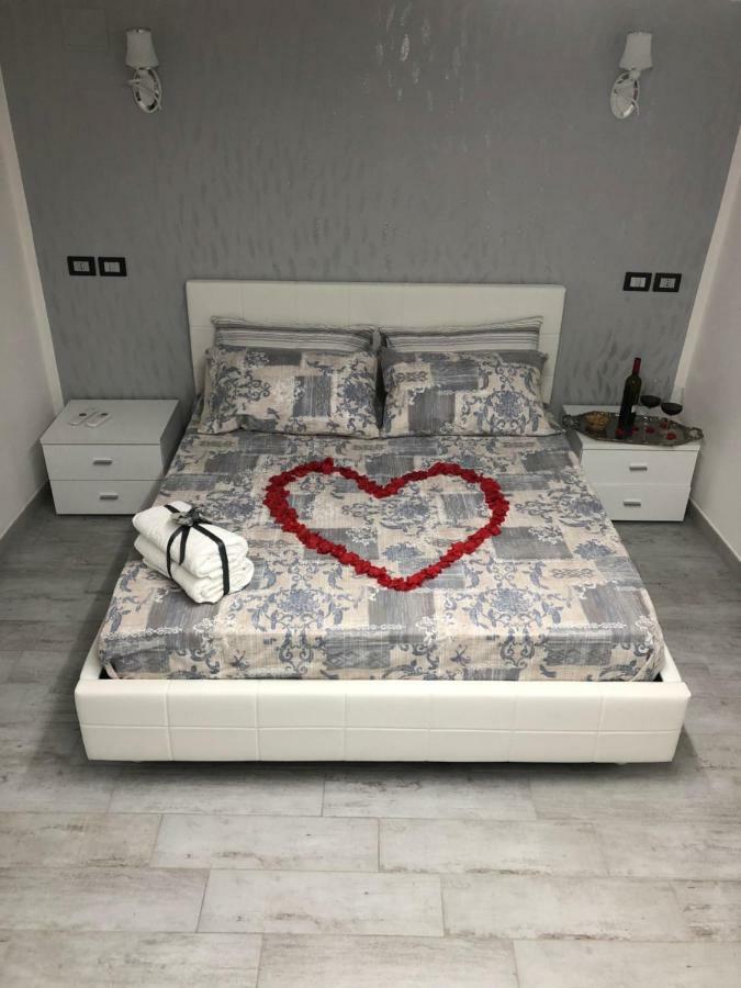 Short Lets Lulu Apartment Ercolano Luaran gambar