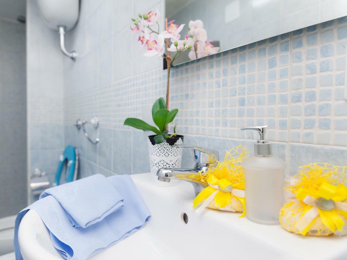Short Lets Lulu Apartment Ercolano Luaran gambar